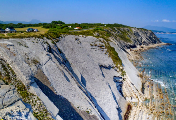 Corniche basque entre Saint-Jean-de-Luz et Hendaye, vue sur l'Atlantique