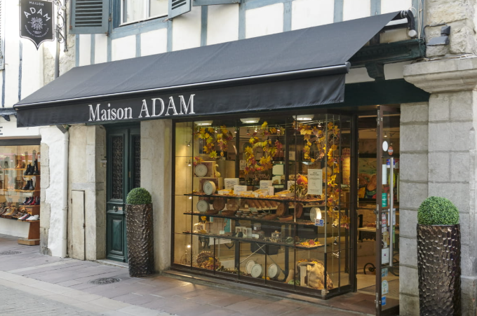 Maison Adam, créateur du macaron basque de Saint-Jean-de-Luz
