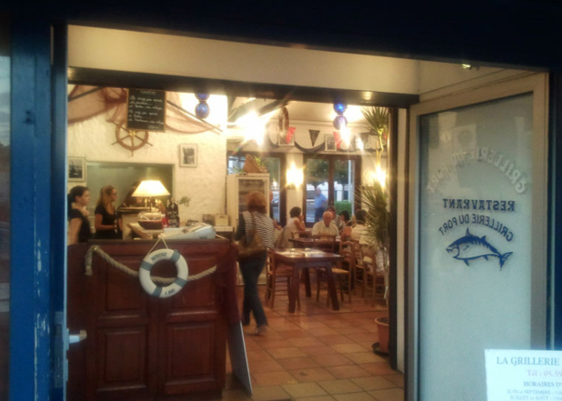 Grillerie du Port, spécialités de poissons grillés accessible